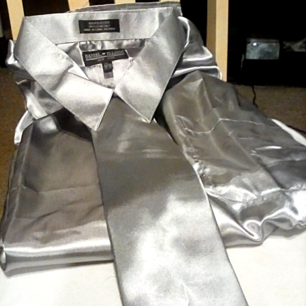 DANIELL ELLISA  NEW YORK Goodfellas & CASINO MOVIES LONGSleeves Shirt ,Satin ,